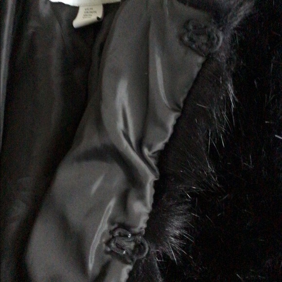 Faux fur coat Size M - Picture 5 of 7
